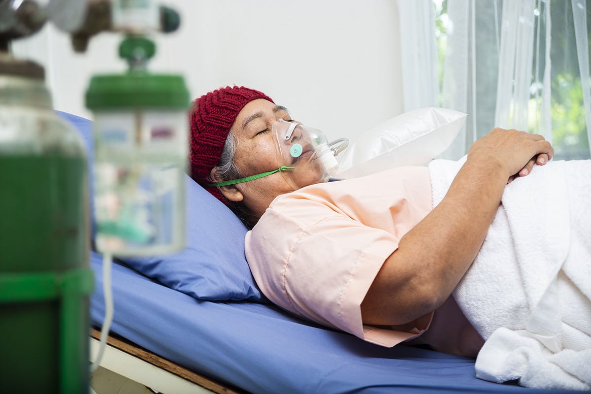 patient with respirator
