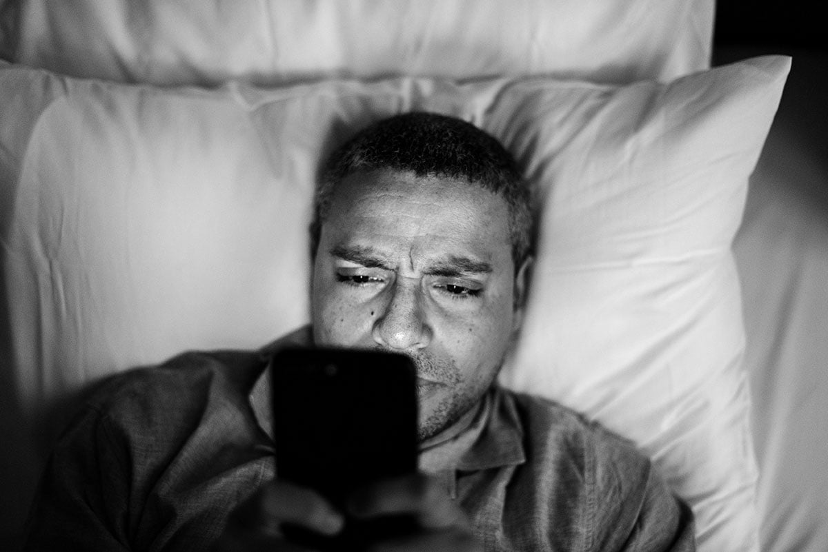 using phone in bed can cause insomnia